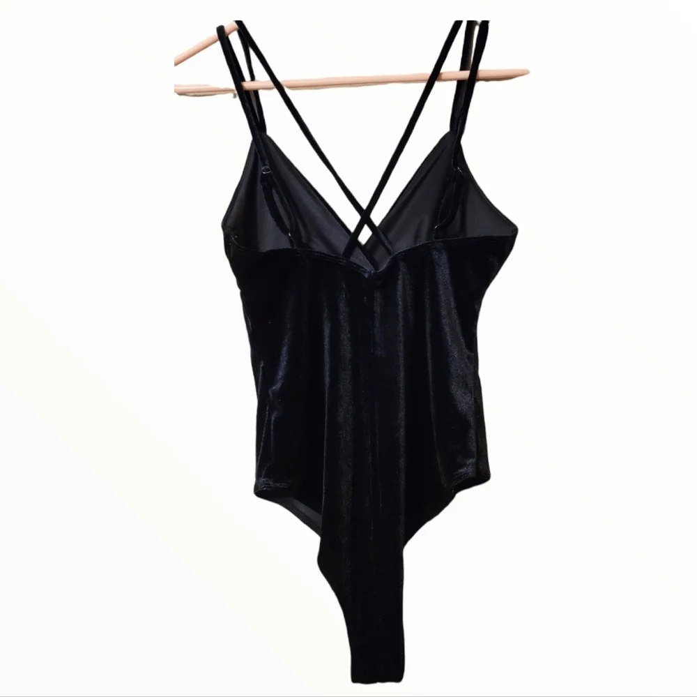 Forever 21 velvet bodysuit - Picture 2 of 3